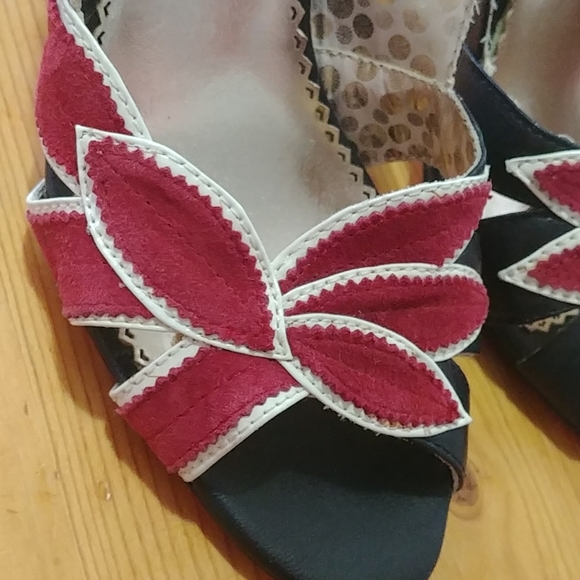 Poetic License London heels size US 7 - Picture 9 of 10